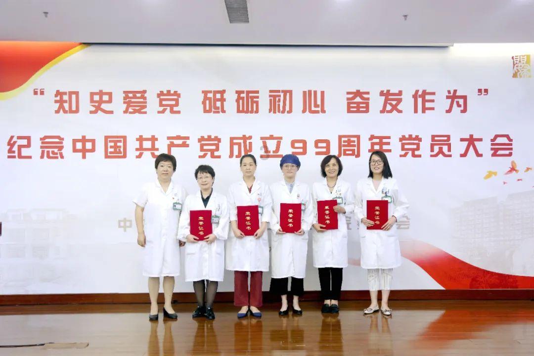 诗仙李白，他为何会对美酒那么的痴迷？游戏画面